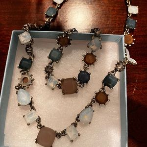 Loft marching necklace and bracelet -used good condition
